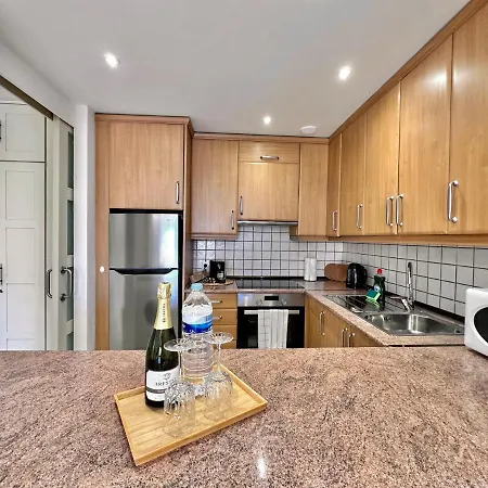 Theresa Gigantes Puerto de Santiago (Tenerife)