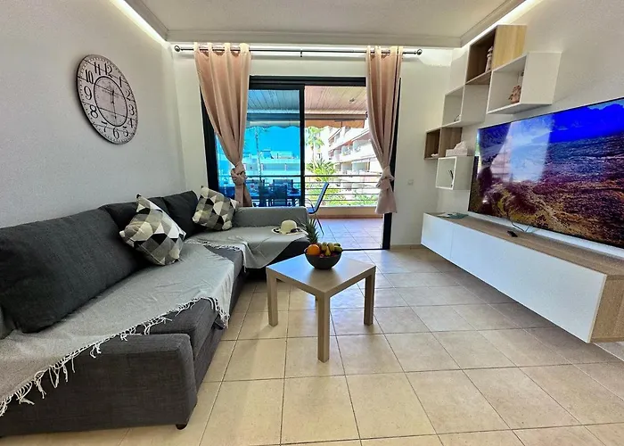Theresa Gigantes Apartment *